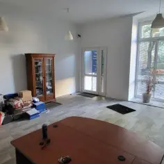 Pusta przestrzeń w Łodzi, idealna na remont. Sprawdź, jaka jest cena za metr kwadratowy mieszkania do remontu w Łodzi.