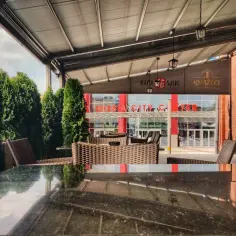 Hana Sushi Katowice: Czy to najlepsze sushi w Silesia City Center?