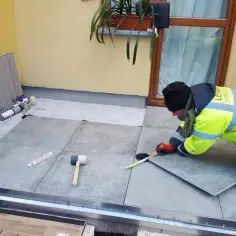 Jaka izolacja na balkon? Wybierz najlepsze materiały i uniknij wilgoci
