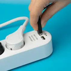 Ile prądu zużywa ładowanie telefonu? Zaskakujące koszty i fakty