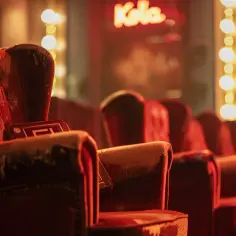 Kola: Czy warto zobaczyć ten czeski film? - odkryj świat emocji 