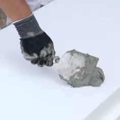 Ile kosztuje klej do styropianu? Sprawdź ceny i najlepsze opcje.