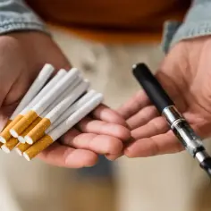 Czy palenie zerówek to grzech? Kościół o e-papierosach bez nikotyny
