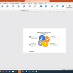 Jak zrobić link z prezentacji PowerPoint? Widać panel przejść między slajdami, gdzie można wybrać efekt "Morph".