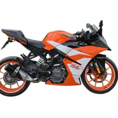 Pomarańczowy KTM RC 125, gotowy do osiągnięcia swojej v max. Sportowy wygląd i moc w kompaktowym wydaniu.