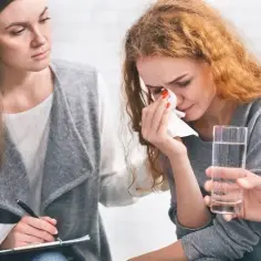 Jak skutecznie opanować lęk w nerwicy – praktyczne metody i porady