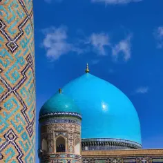 Błękitne kopuły i mozaiki w Uzbekistanie. Czy jest bezpiecznie podróżować do tego kraju? Tak, to bezpieczny kierunek turystyczny.
