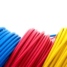 Co oznacza L w elektryce i dlaczego jest kluczowe dla bezpieczeństwa?