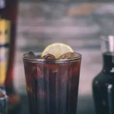 Najlepsze drinki z pepsi: Proste przepisy na orzeźwiające koktajle