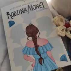 Książka Rodzina Monet o czym jest streszczenie, wątki i tematyka powieści