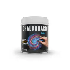 Puszka farby tablicowo-magnetycznej z napisem "CHALKBOARD Paint". Dłoń rysuje kredą kolorową spiralę. Idealna do tworzenia tablic.