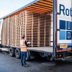 Ile europalet mieści się na naczepie? Odkryj maksymalne możliwości ładunku