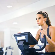 Ile kalorii spala trening cardio? Odkryj zaskakujące wyniki!