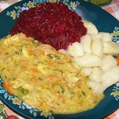 Aromatyczna potrawka drobiowa – łatwy przepis na pyszny obiad