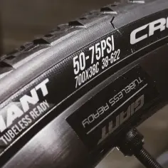 Jakie ciśnienie w rowerze MTB? Optymalne wartości dla bezpieczeństwa i wydajności