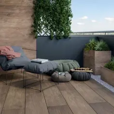 Płytki czy żywica na balkon - co wybrać, aby uniknąć kosztów?