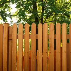 Ile kosztuje płot panelowy? Poznaj ceny i ukryte koszty