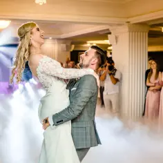 Jaki taniec na pierwszy taniec? Wybierz idealny styl dla siebie