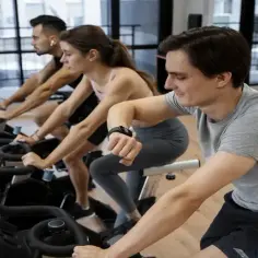 Trening aerobowy co to? Poznaj korzyści i przykłady aktywności