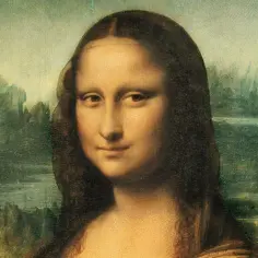 Słynny obraz Mona Lisa, portret kobiety z tajemniczym uśmiechem na tle krajobrazu.