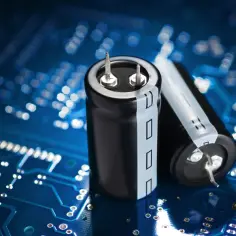 Kondensatory 12V: Zastosowanie i Typy w Układach Elektronicznych