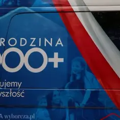PiS 800 plus: Pełna analiza geneza, skutki, przyszłość