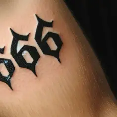 Co oznacza tatuaż 666? Szokujące znaczenia i konteksty kulturowe