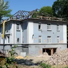 Ile kosztuje remont domu w stanie surowym? Sprawdź szczegółowe koszty!