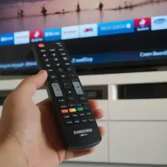 Jak włączyć radio w telewizorze Samsung – proste kroki i porady