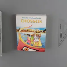 Jak obłożyć książkę folią? Prosty poradnik krok po kroku