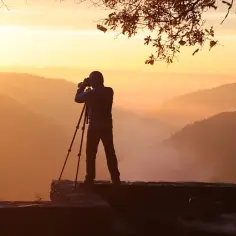 Jakie szkoły trzeba ukończyć aby zostać fotografem i nie żałować wyboru?