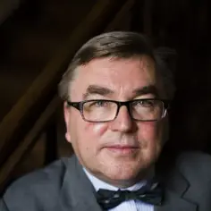 Marek Bankowicz o demokracji: kluczowe zasady i kontrowersje