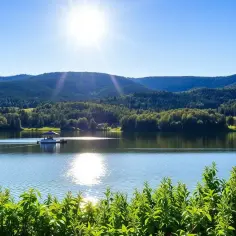 Jezioro Gostyńskie – idealne miejsce na relaks i wędkowanie w naturze