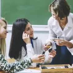 Co może zrobić pedagog szkolny dla uczniów i ich rodziców?