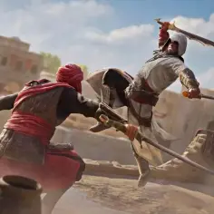Assassin's Creed Mirage: czas gry to dynamiczna walka na miecze. Dwóch wojowników w orientalnych strojach ściera się na tle miasta.