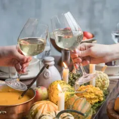 Jakie wino do zupy cebulowej? Odkryj idealne połączenia smaków