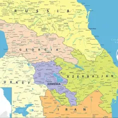 Mapa Kaukazu: Gruzja graniczy z Rosją, Azerbejdżanem, Armenią i Turcją. Morze Czarne i Kaspijskie również są widoczne.