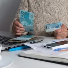 Na czym polega pranie pieniędzy? Poznaj jego niebezpieczne etapy