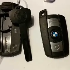 Wymiana baterii w kluczyku BMW E60 - proste kroki, uniknij problemów
