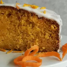 Pyszne ciasto z sokiem pomarańczowym - prosty przepis krok po kroku