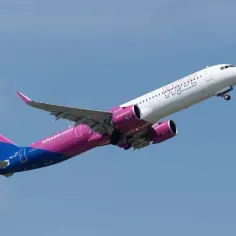 Wizz Air ile można przewieźć alkoholu? Oto ważne zasady i limity