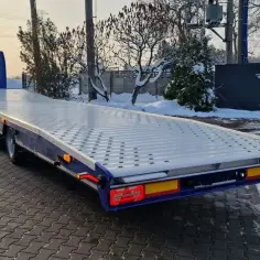 Ile waży ciężarówka z naczepą? Sprawdź wagi i limity transportowe