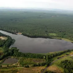 Jezioro Tarnowskie - niezwykła oaza wypoczynku na Pojezierzu Sławskim
