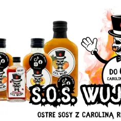 Butelki ostrych sosów S.O.S. Wujek, w tym najostrzejszy sos na świecie z 66% Carolina Reaper.