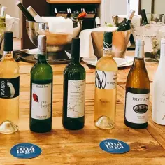 Gdzie kupić wino Malaga? Sprawdź najlepsze miejsca i oferty
