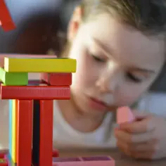 Zajęcia dla dzieci z autyzmem, które wspierają rozwój i komunikację
