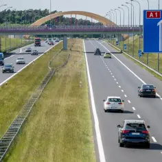 Czy w wakacje autostrady są płatne? Zaskakujące zmiany w opłatach