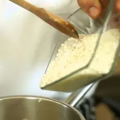 Ile ryżu na osobę do risotto? Odkryj idealne proporcje