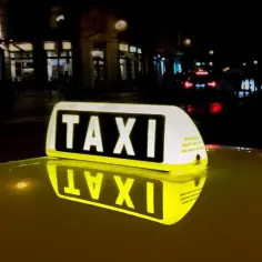 Ile kosztuje taxi z Konina do Lichenia? Sprawdź ukryte opłaty!