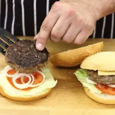 Jak się robi burgery – proste przepisy na idealne domowe burgery